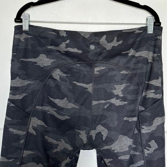 Athleta Ultimate Camo 7/8 Tight Size XL Black/Gray Activewear Leggings - Picture 5 of 9